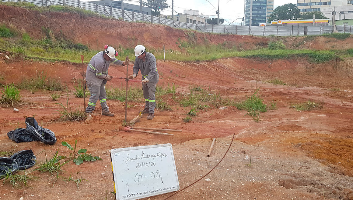 Estudo hidrogeológico para fins de implantação de hipermercado